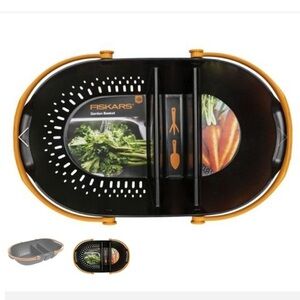 FISKARS GARDEN HARVEST BASKET NWT